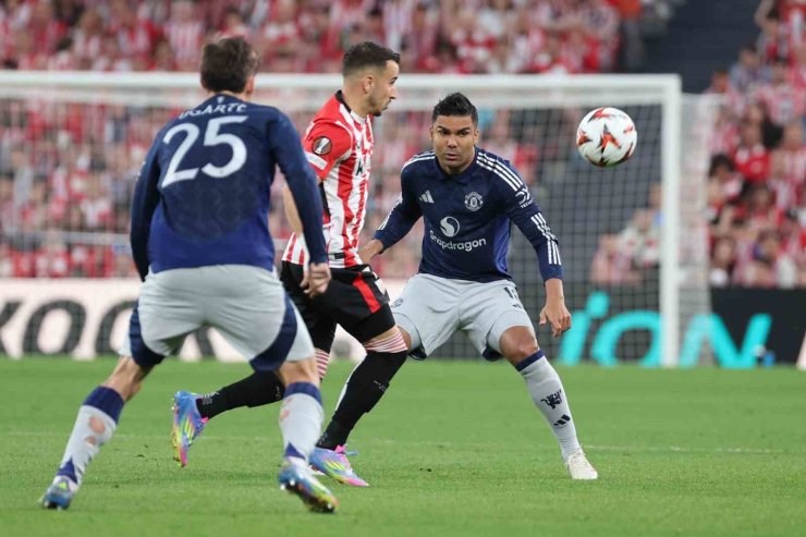 MANCHESTER UNİTED, İSPANYA’DA FARKLI KAZANDI