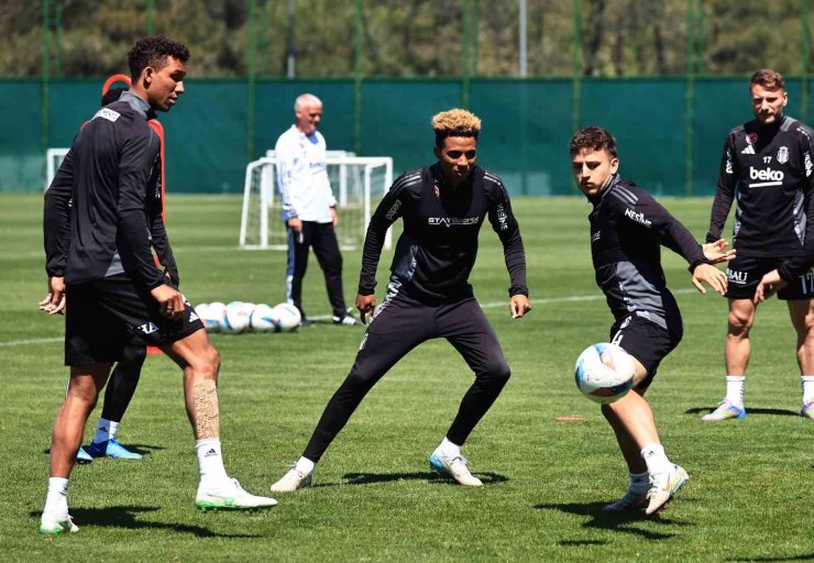 BEŞİKTAŞ, FENERBAHÇE DERBİSİ HAZIRLIKLARINI TAMAMLADI