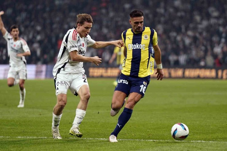 FENERBAHÇE’DE HEDEF DERBİYİ KAZANARAK YARIŞI SÜRDÜRMEK