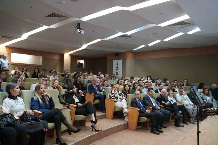 CAHİT BERKAY’DAN NOSTALJİ , MÜZİK VE İLHAM DOLU BİR BULUŞMA