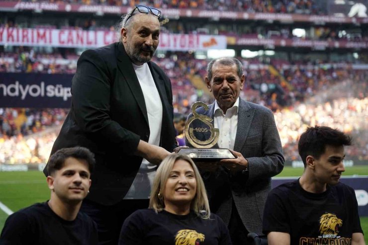 TRENDYOL SÜPER LİG: GALATASARAY: 2 - SİVASSPOR: 0 (MAÇ DEVAM EDİYOR)