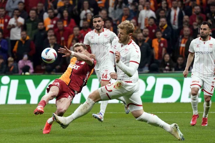TRENDYOL SÜPER LİG: GALATASARAY: 4 - SİVASSPOR: 1 (MAÇ SONUCU)