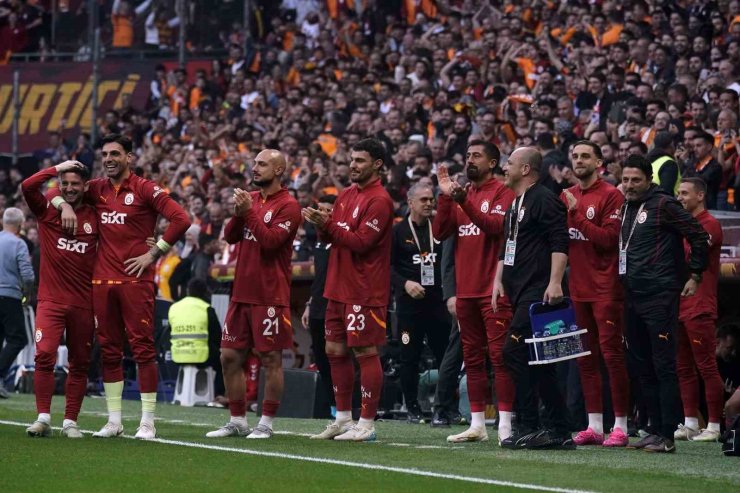 TRENDYOL SÜPER LİG: GALATASARAY: 4 - SİVASSPOR: 1 (İLK YARI)