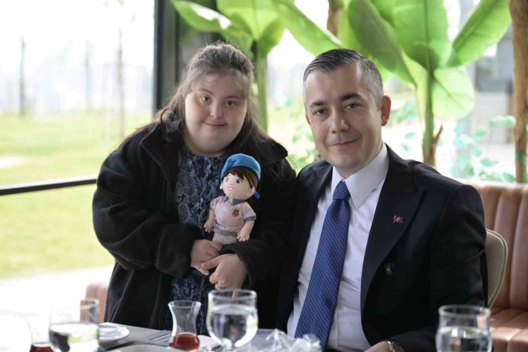 ESENYURT BELEDİYESİ ENGELSİZ KAFE HİZMETE AÇILDI