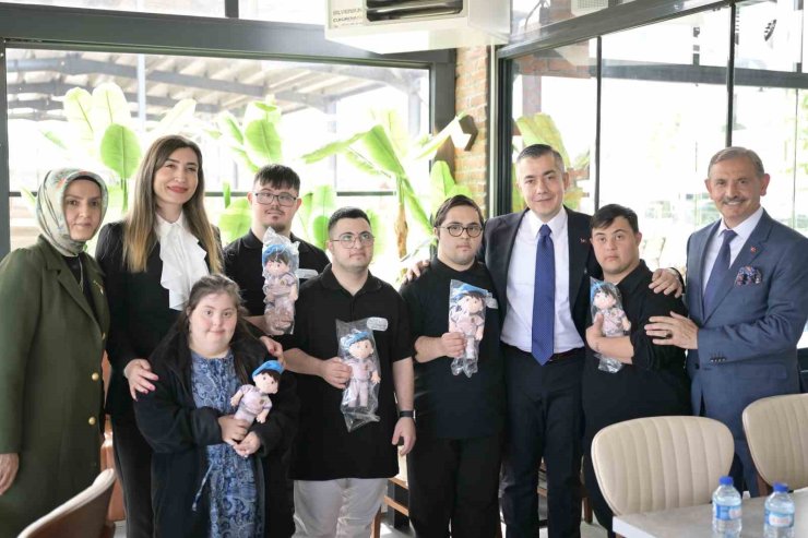 ESENYURT BELEDİYESİ ENGELSİZ KAFE HİZMETE AÇILDI