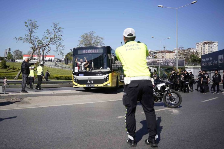 BEŞİKTAŞ TARAFTARI STADA GELDİ