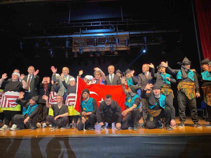 ÜMRANİYE’DE KARADENİZ RÜZGARI ESTİ