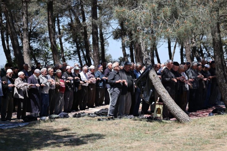 SİLİVRİ’DE YAĞMUR DUASI YAPILDI