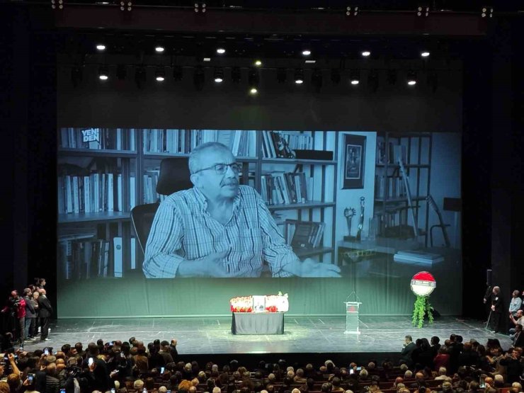 SIRRI SÜREYYA ÖNDER İÇİN ATATÜRK KÜLTÜR MERKEZİ’NDE TÖREN DÜZENLENDİ