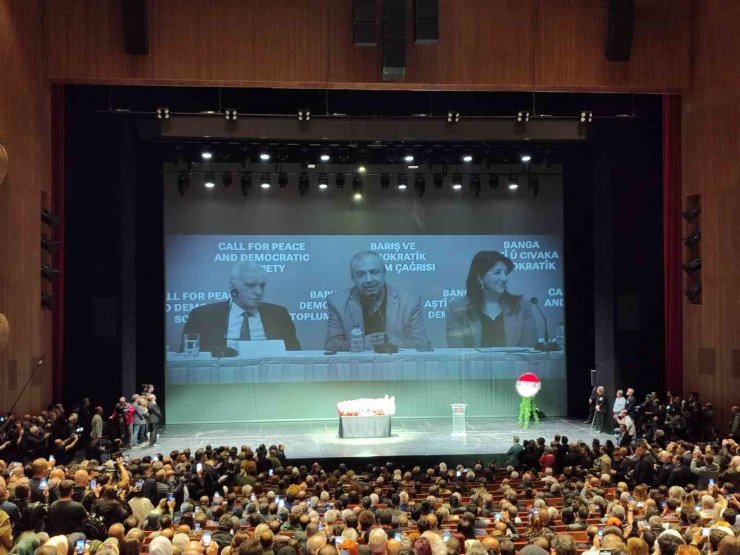 SIRRI SÜREYYA ÖNDER İÇİN ATATÜRK KÜLTÜR MERKEZİ’NDE TÖREN DÜZENLENDİ