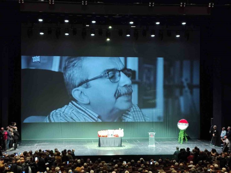 SIRRI SÜREYYA ÖNDER İÇİN ATATÜRK KÜLTÜR MERKEZİ’NDE TÖREN DÜZENLENDİ