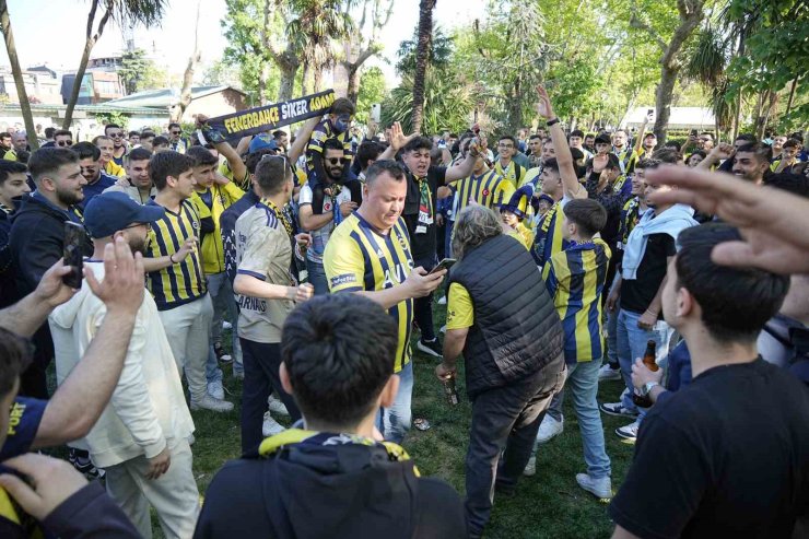 FENERBAHÇE TARAFTARINDAN DERBİYE YOĞUN İLGİ