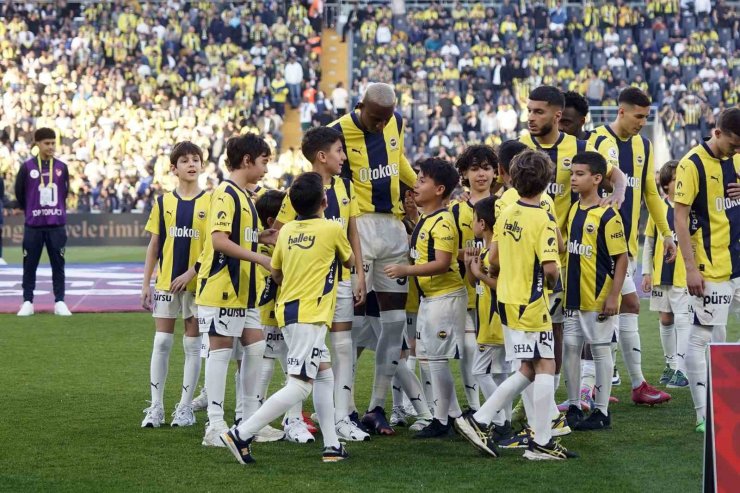 TRENDYOL SÜPER LİG: FENERBAHÇE: 0 - BEŞİKTAŞ: 0 (MAÇ DEVAM EDİYOR)