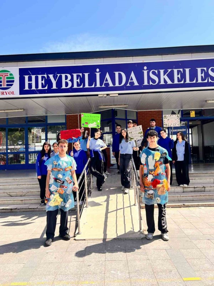 HEYBELİADA ÖĞRENCİLERİNDEN ÇEVRE KORUMA ÇAĞRISI