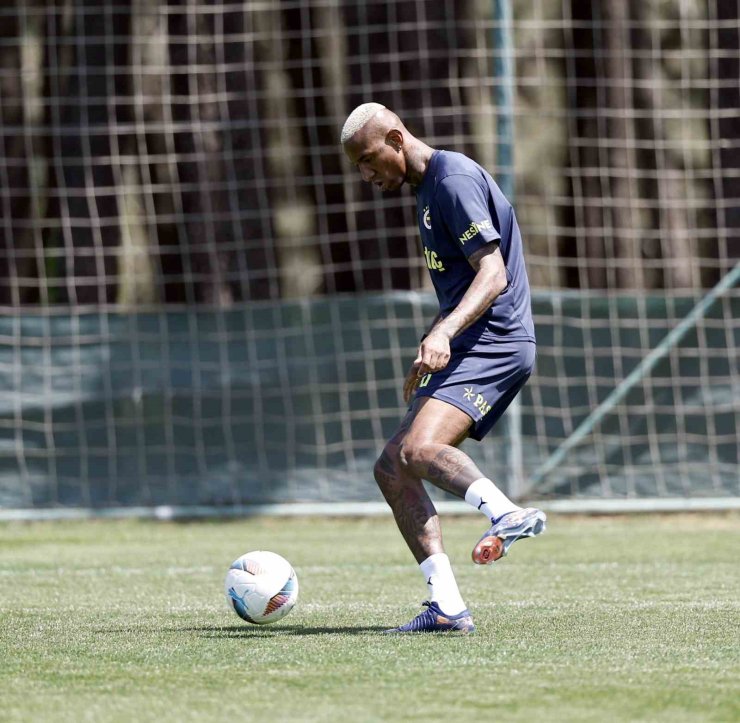 FENERBAHÇE’DE, BAŞAKŞEHİR MAÇI HAZIRLIKLARI BAŞLADI