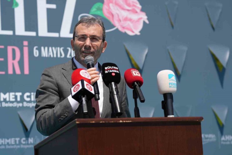 HIDIRELLEZ PENDİK’TE MEHTERAN EŞLİĞİNDE KUTLANDI