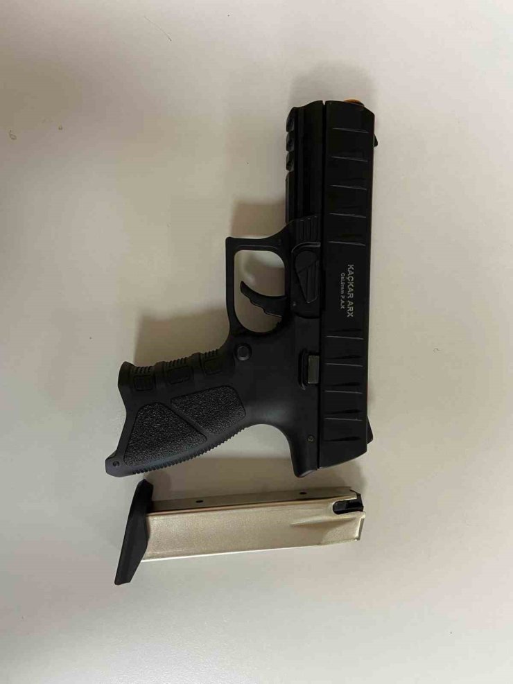 PENDİK’TE ASKER EĞLENCESİNDE HAVAYA ATEŞ EDEN ŞAHIS YAKALANDI