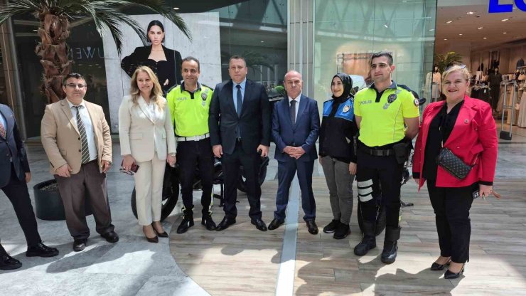 SULTANGAZİ’DE KARAYOLU TRAFİK HAFTASI ETKİNLİĞİ DÜZENLENDİ