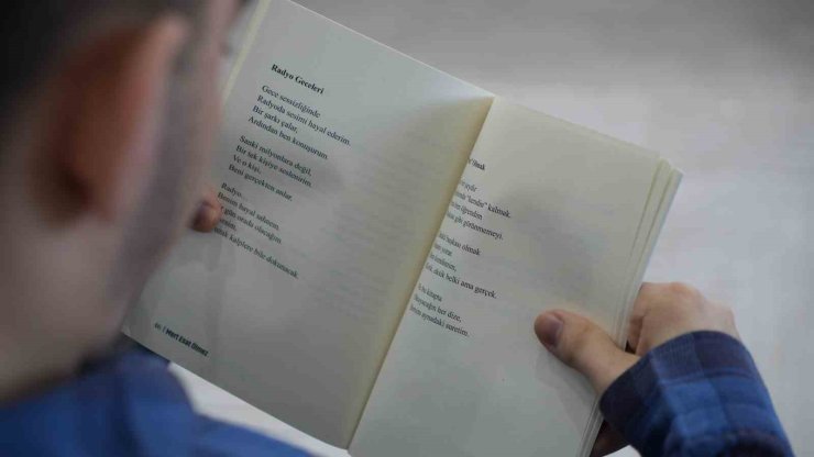 19 YAŞINDAKİ ENGELLİ BİREY MERT ESAT HOBİLERİYLE HAYATA TUTUNUYOR