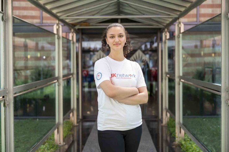 BAHÇEŞEHİR KOLEJİNİN 296 ÖĞRENCİSİ, YURT DIŞINDAN BİN 136 KABUL ALDI