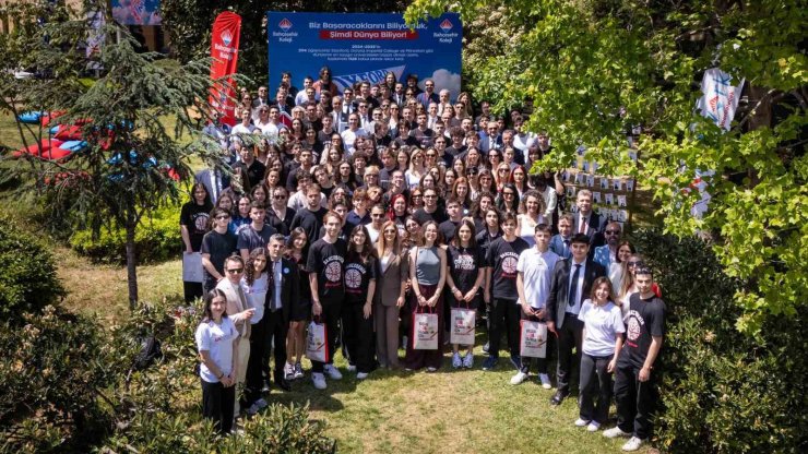 BAHÇEŞEHİR KOLEJİNİN 296 ÖĞRENCİSİ, YURT DIŞINDAN BİN 136 KABUL ALDI