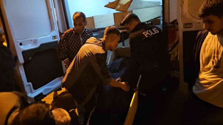 KARDEŞİNİ SİLAHLA ÖLDÜRDÜKTEN SONRA İNTİHAR ETTİ