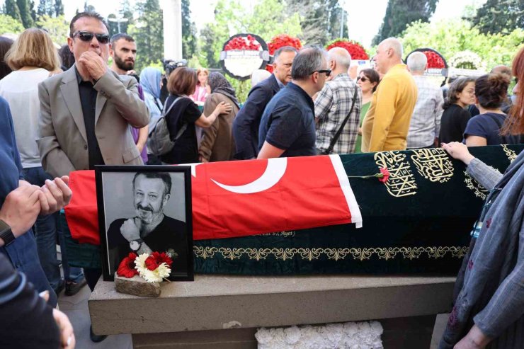 USTA SANATÇI NAŞİT ÖZCAN, SON YOLCULUĞUNA UĞURLANDI