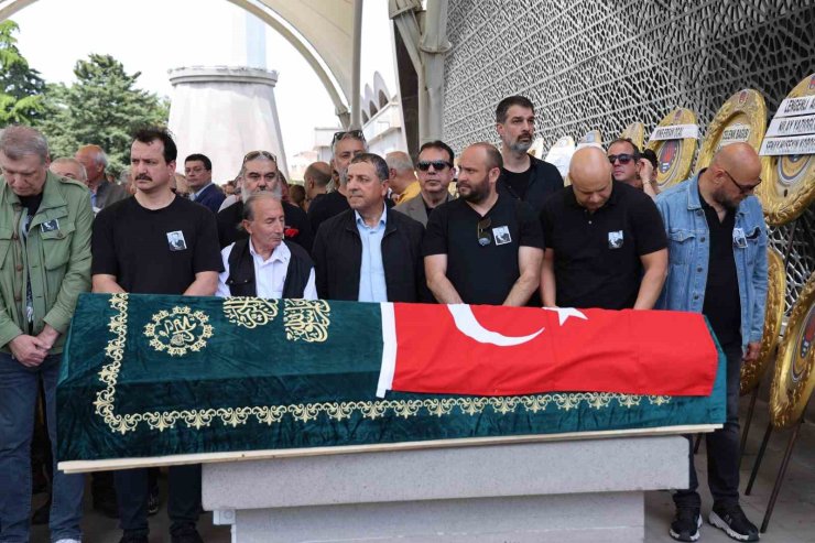 USTA SANATÇI NAŞİT ÖZCAN, SON YOLCULUĞUNA UĞURLANDI