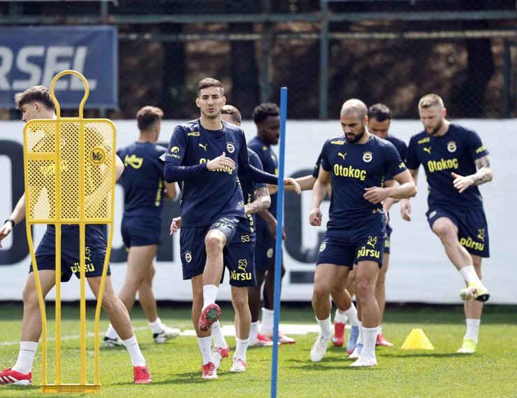 FENERBAHÇE, BAŞAKŞEHİR MAÇI HAZIRLIKLARINI TAMAMLADI