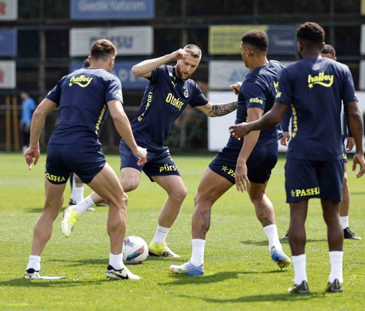 FENERBAHÇE, BAŞAKŞEHİR MAÇI HAZIRLIKLARINI TAMAMLADI