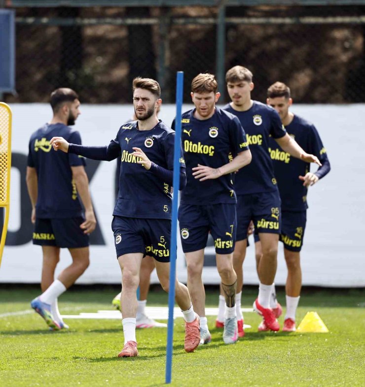 FENERBAHÇE, BAŞAKŞEHİR MAÇI HAZIRLIKLARINI TAMAMLADI