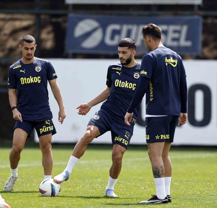 FENERBAHÇE, BAŞAKŞEHİR MAÇI HAZIRLIKLARINI TAMAMLADI