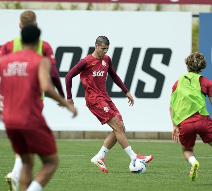 GALATASARAY, TRABZONSPOR MAÇI HAZIRLIKLARINA DEVAM ETTİ