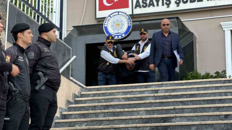ŞİŞLİ’DE ESKİ EŞİNİ ÖLDÜREN ŞÜPHELİYLE BERABERİNDEKİ 3 SUÇ ORTAĞI ADLİYEYE SEVK EDİLDİ