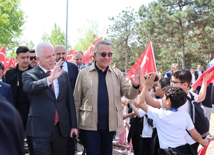 SULTANGAZİ’DE SPOR ŞENLİĞİ DÜZENLENDİ