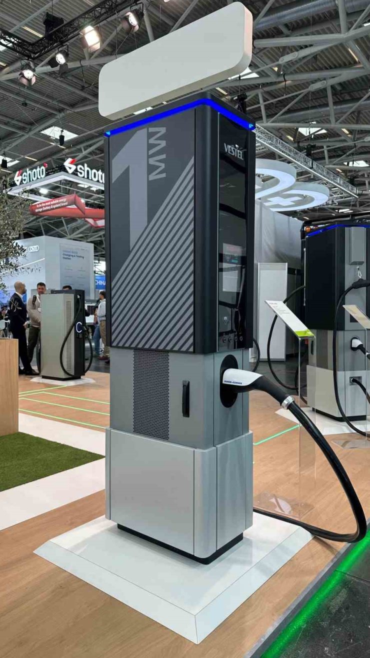 VESTEL MOBİLİTE’NİN 1 MW GÜCÜNDEKİ YENİ DC ŞARJ ÜNİTESİ STELLA-M SATIŞTA