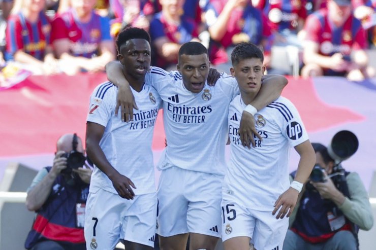 BARCELONA, EL CLASİCO’DA KAZANDI, FARKI 7’YE ÇIKARDI