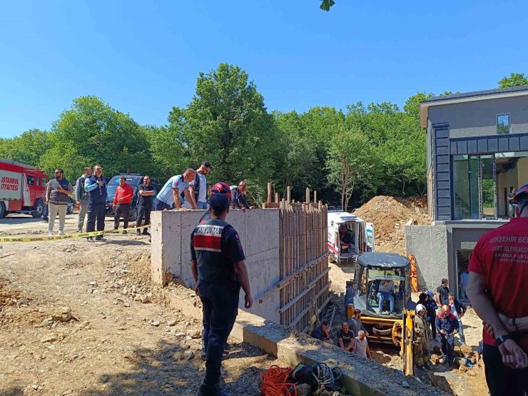 ÇEKMEKÖY’DE İNŞAAT ALANINDA GÖÇÜK: 1 İŞÇİ HAYATINI KAYBETTİ