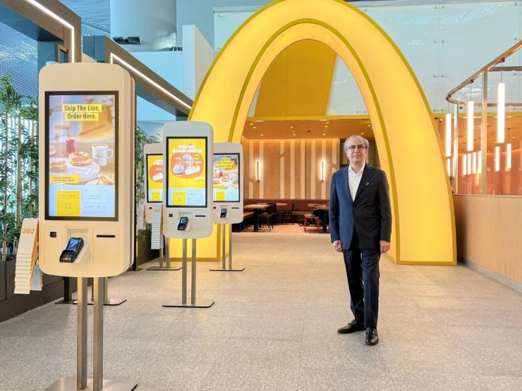 MCDONALD’S TÜRKİYE 2 BİN KİŞİYİ İŞE ALACAK