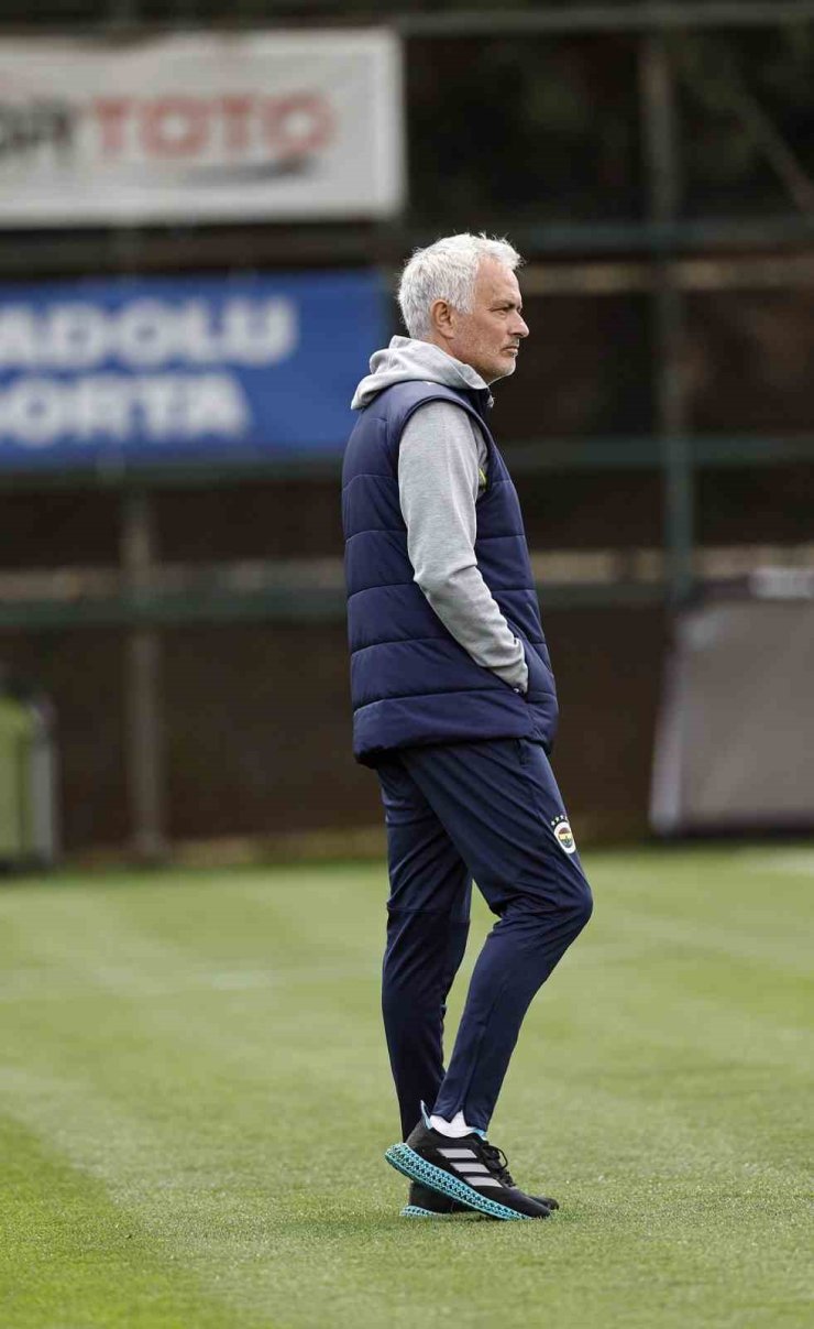 FENERBAHÇE’DE, EYÜPSPOR MAÇI HAZIRLIKLARI DEVAM ETTİ