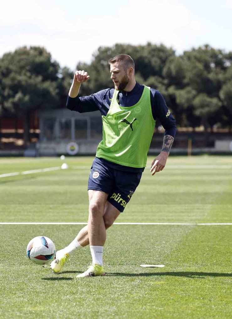 FENERBAHÇE’DE, EYÜPSPOR MAÇI HAZIRLIKLARI DEVAM ETTİ