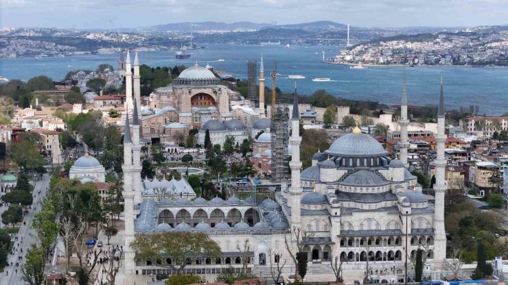 SULTANAHMET CAMİİ’NİN ÖMRÜNE ÖMÜR KATACAK OLAN MİNARE RESTORASYONU SÜRÜYOR