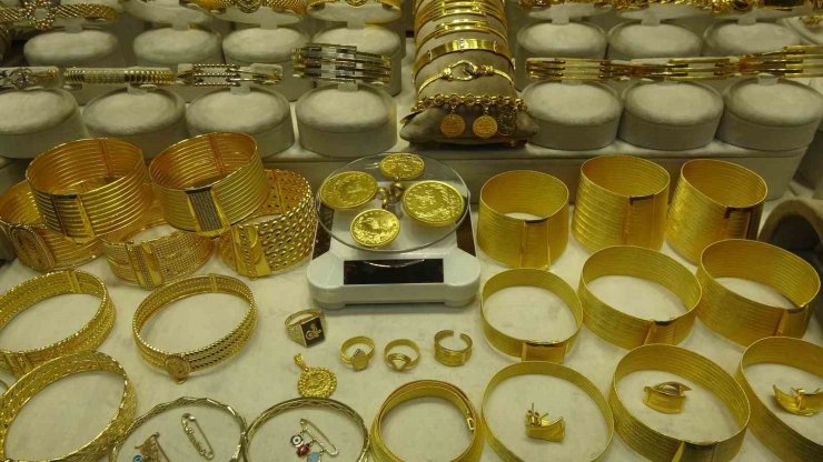 UZMANINDAN ALTIN UYARISI: BU 3 GELİŞMEYE DİKKAT