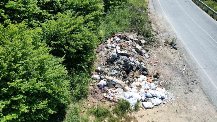 DÖKÜM SAHASINA PARA ÖDEMEMEK İÇİN YEŞİL ALANLARI KATLEDİYORLAR