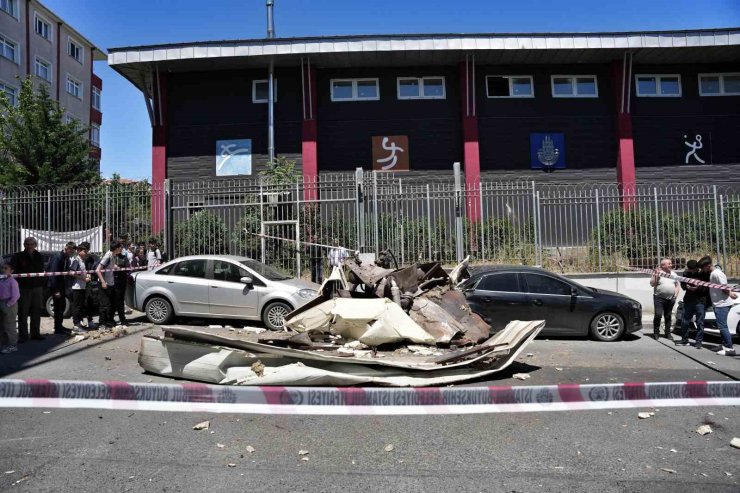 BAĞCILAR’DA PATLAMA SIRASINDA YAŞANANLAR KAMERADA