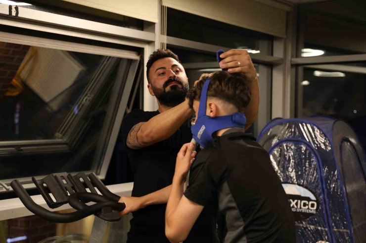 ATLETİK PERFORMANS ANTRENÖRÜ BURAK HAKAN BOLAT’TAN SPORCU VELİLERİNE UYARI