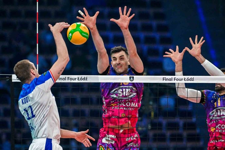 HALKBANK, YARI FİNALDE KAYBETTİ