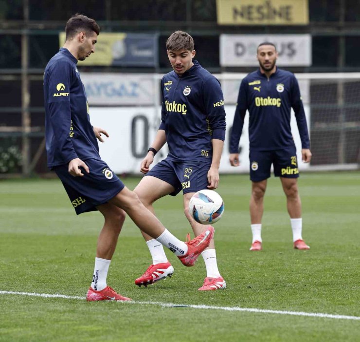 FENERBAHÇE’DE EYÜPSPOR MESAİSİ DEVAM ETTİ