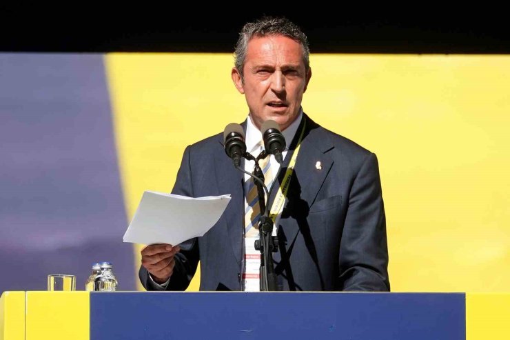 FENERBAHÇE OLAĞANÜSTÜ GENEL KURULA GİDİYOR!