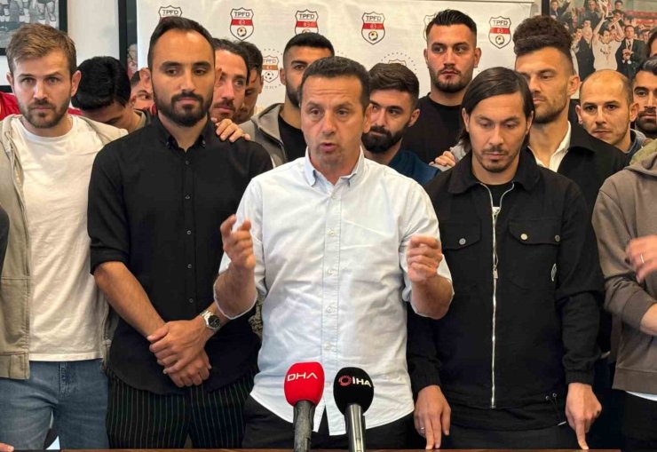 SAFFET AKYÜZ: "TFF 3. LİG’DE YAŞ KISITLAMASININ OLMAMASI GEREKTİĞİNE İNANIYORUZ"